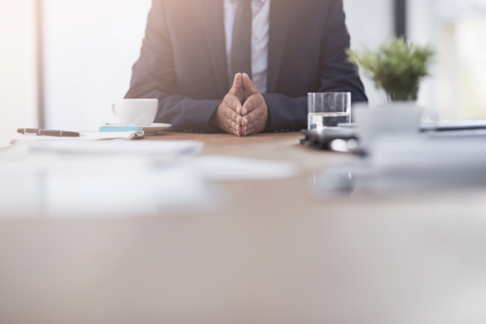 businessmen working at his desk in a modern office